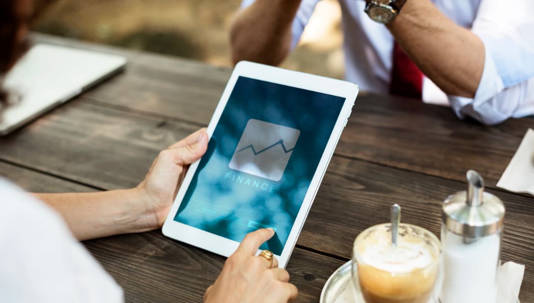 Handling Short-Term Financial Challenges in Small Business Management